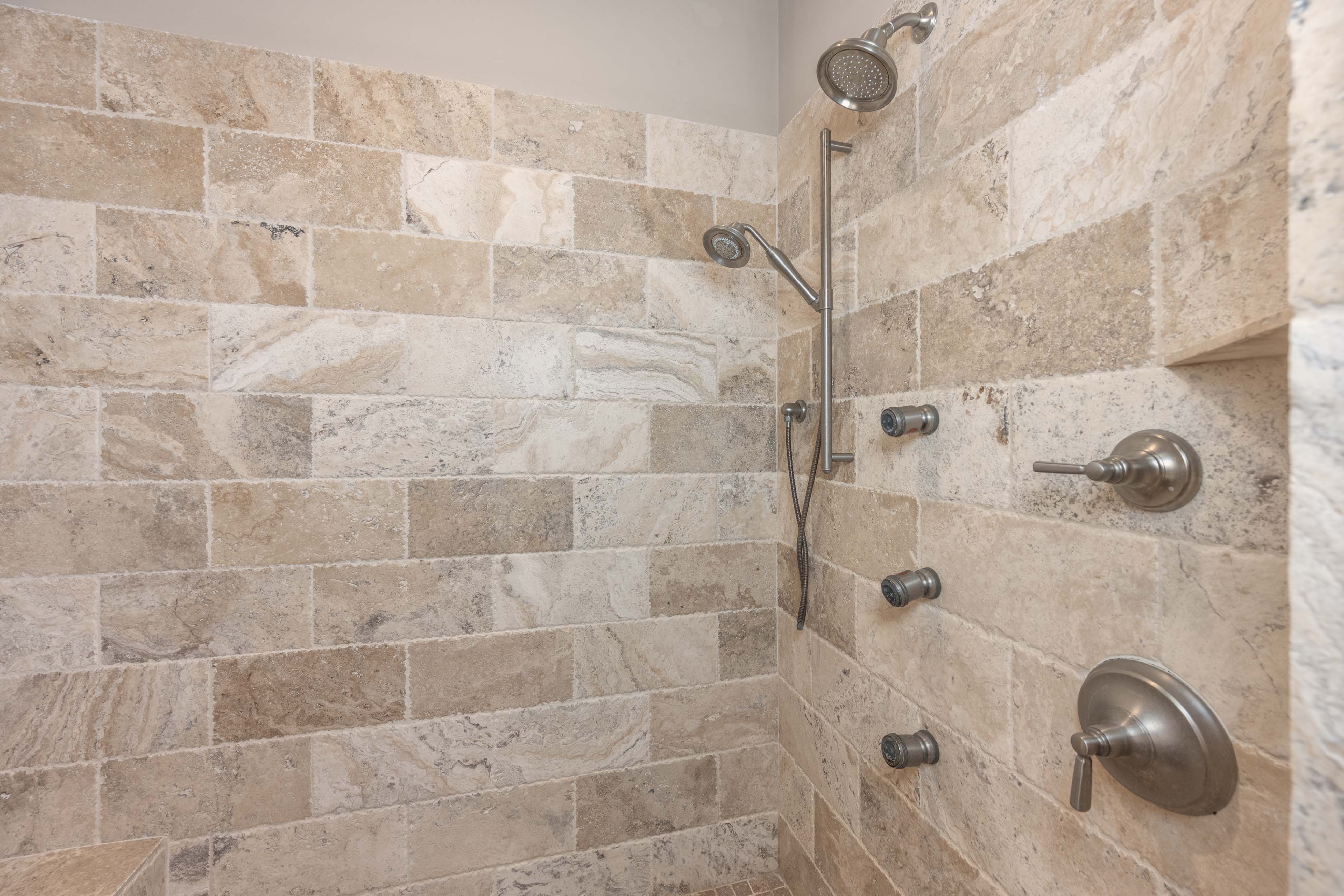 1040 Woodmont Ct. image 32